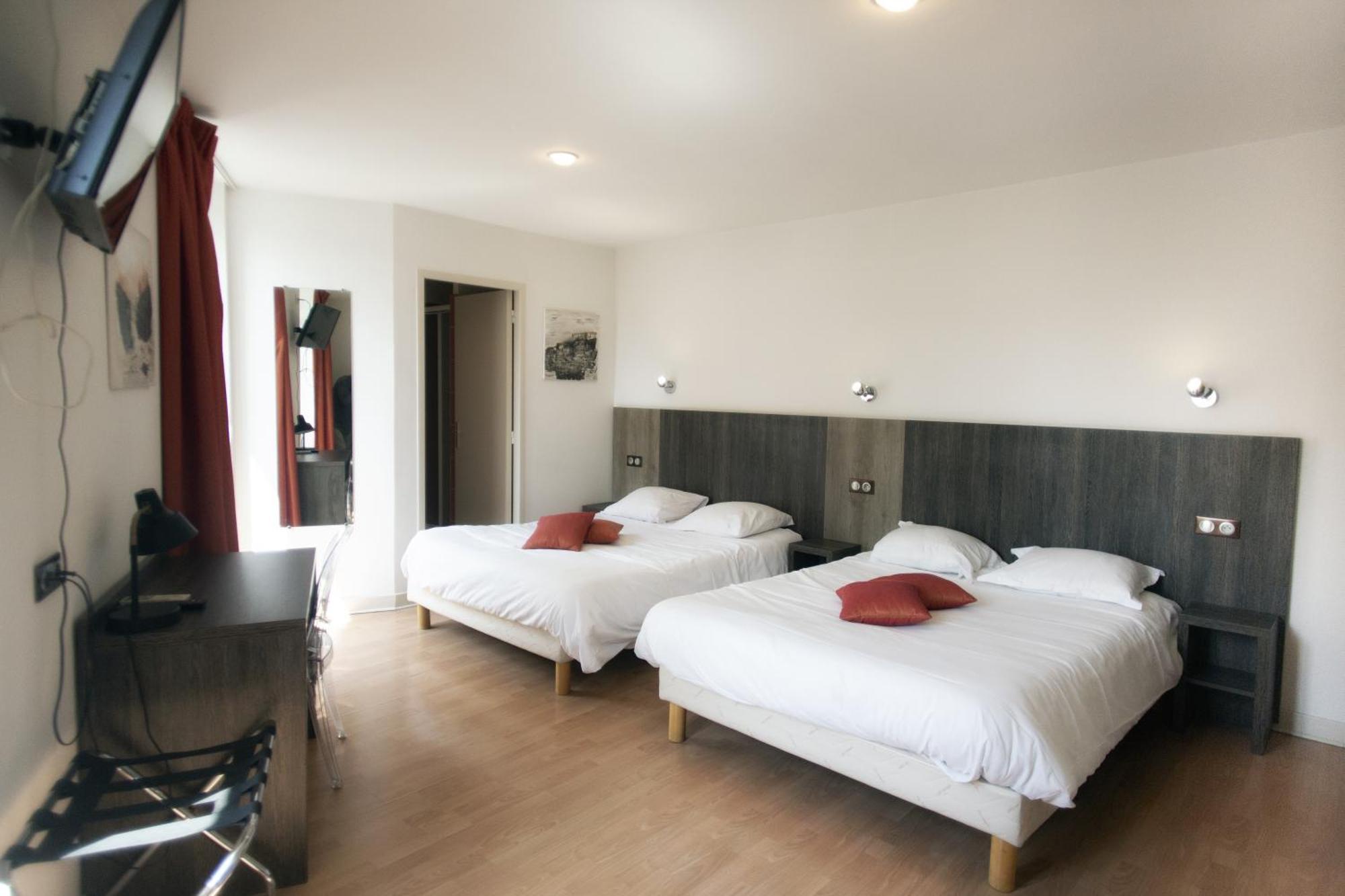 Le Victor Hugo - Hotel Et Restaurant - Logis Hotels Saint-Céré Eksteriør bilde