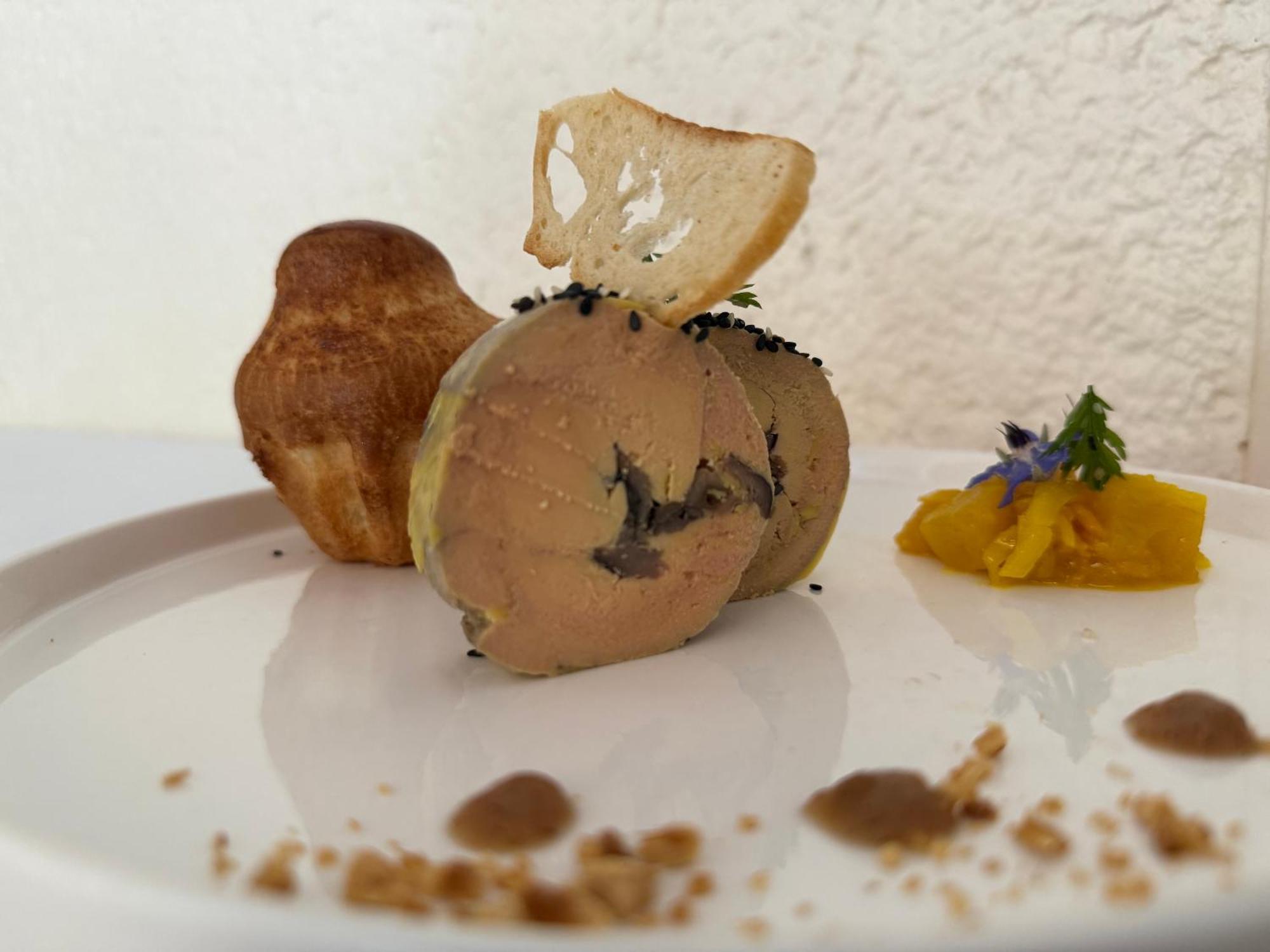 Le Victor Hugo - Hotel Et Restaurant - Logis Hotels Saint-Céré Eksteriør bilde