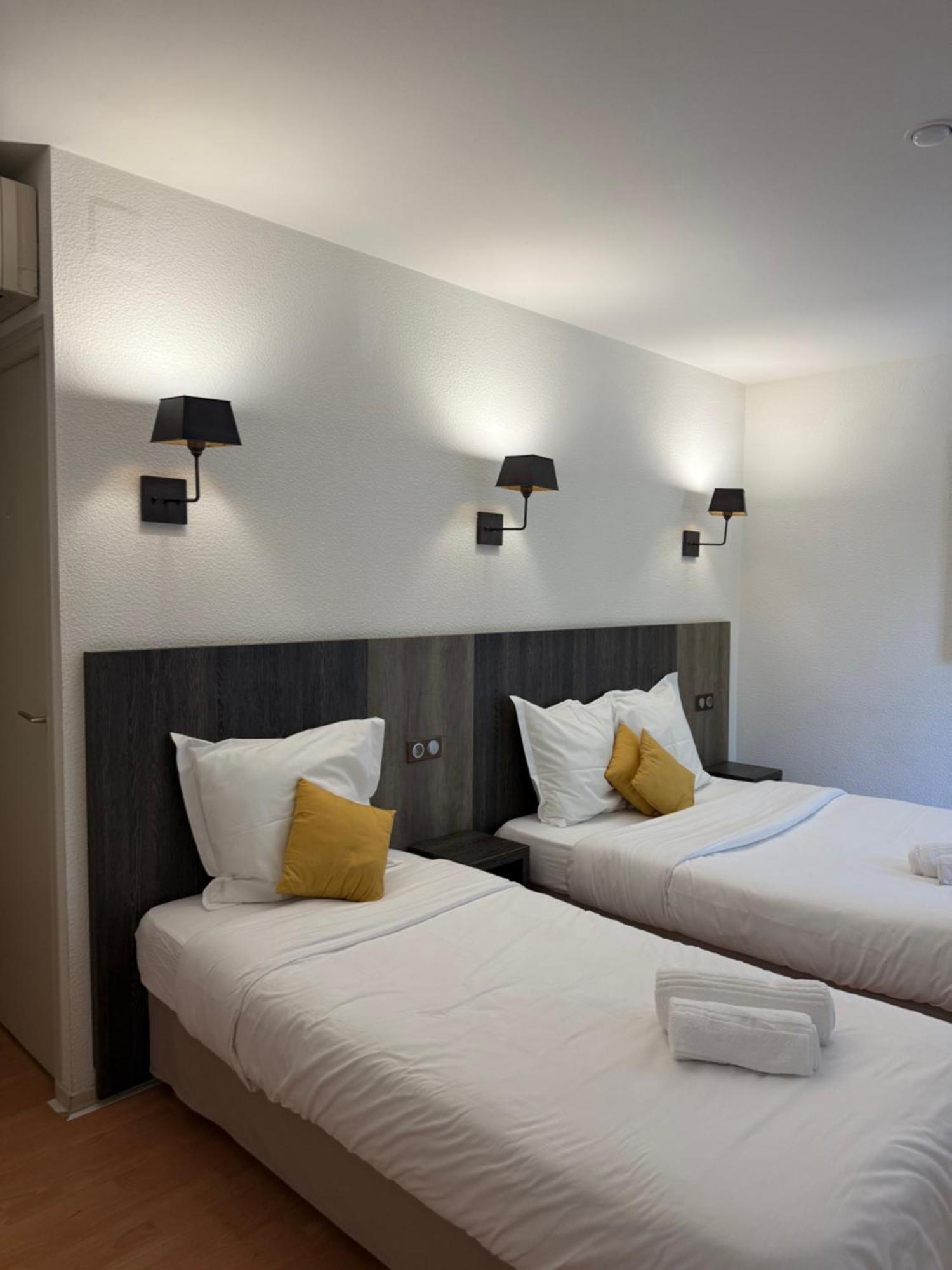 Le Victor Hugo - Hotel Et Restaurant - Logis Hotels Saint-Céré Eksteriør bilde