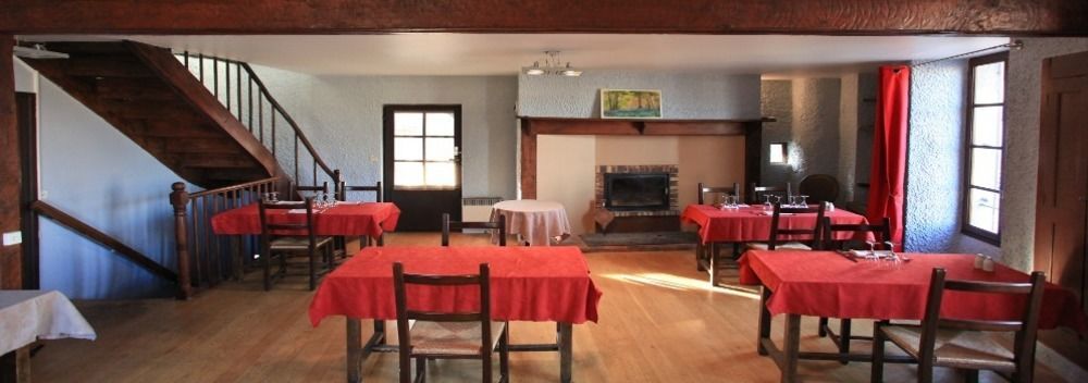 Le Victor Hugo - Hotel Et Restaurant - Logis Hotels Saint-Céré Eksteriør bilde
